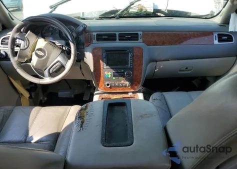 2007 Chevrolet Tahoe C1500 из США, поврежденный, VIN 1GNFC13087R374310